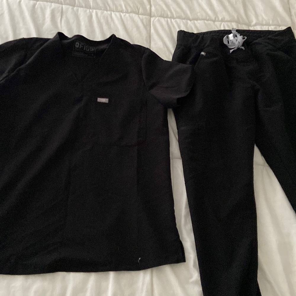 Black figs set